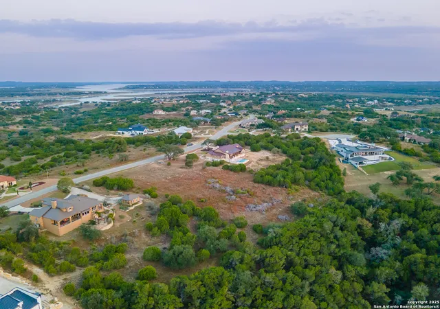 5th image of 972 Mystic Pkwy, Spring Branch, TX 78070 | MLS# 1924909