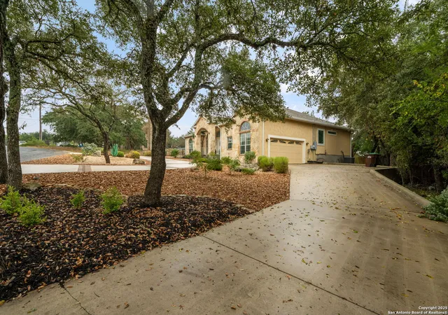 Photo 3 of Sale Pending at 9918 Scenic View, San Antonio, TX 78255 | MLS# 1924936 | Listing updated on 2026-01-29