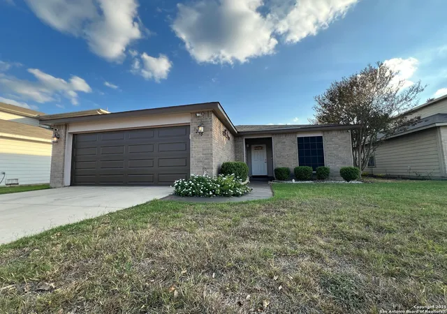 Photo 3 of Single family home for sale at 7230 Carriage Fern, San Antonio, TX 78249 | MLS# 1925053 | Listing updated on 2026-01-25