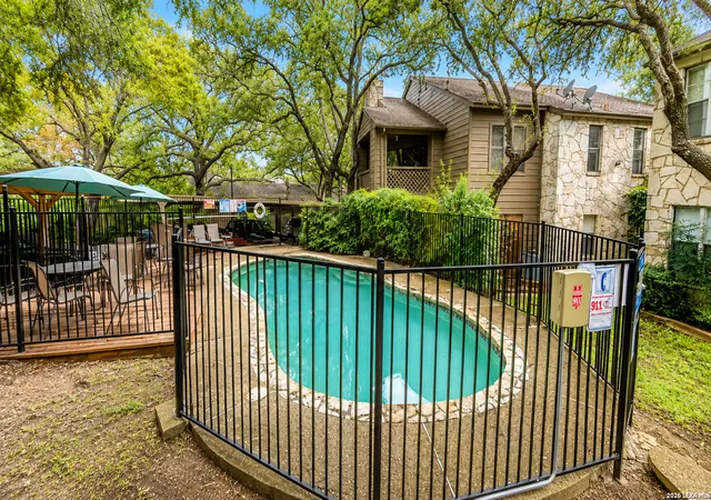 7th image of 3420 Turtle Village #704G, San Antonio, TX 78230 | MLS# 1925054