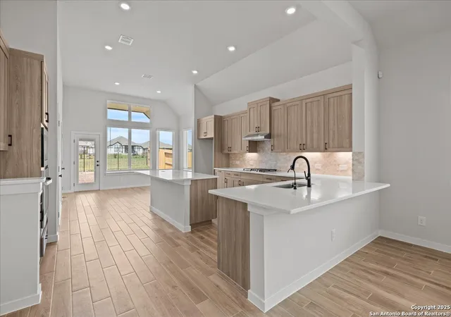 Photo 4 of Sale Pending at 1843 Heritage Maples, New Braunfels, TX 78132 | MLS# 1925101 | Listing updated on 2026-01-05