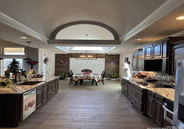 Photo 4 of Single family home for sale at 465 Double Gate, Castroville, TX 78009 | MLS# 1925144 | Listing updated on 2025-12-06