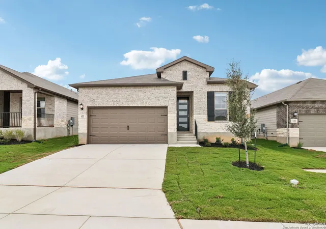 Photo 1 of Single family home for sale at 122 Barton Point, San Marcos, TX 78666 | MLS# 1925177 | Listing updated on 2025-12-07