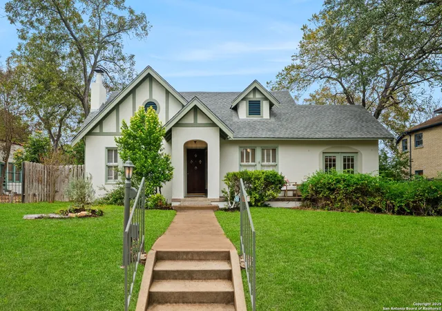 2nd image of 247 E Rosewood, San Antonio, TX 78212 | MLS# 1925183