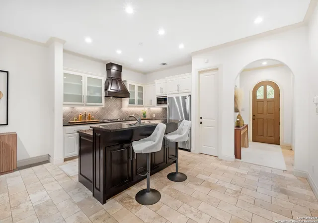 Photo 3 of Sale Pending at 205 Hubbard #2, San Antonio, TX 78209 | MLS# 1925185 | Listing updated on 2025-12-29