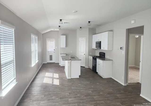 Photo 3 of Single family home for sale at 4051 Fort Palmer Blv, Saint Hedwig, TX 78152 | MLS# 1925189 | Listing updated on 2026-03-29