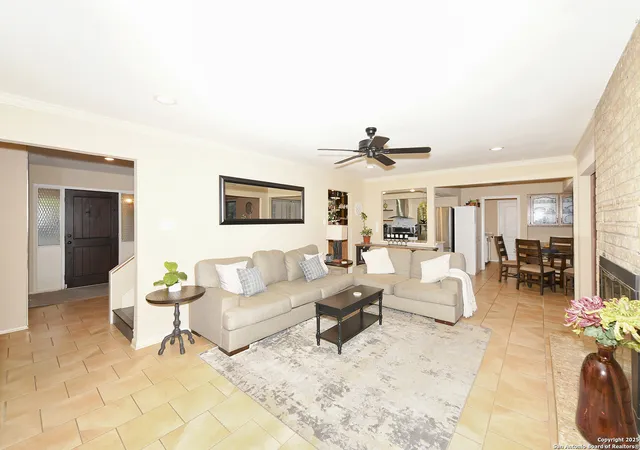 Photo 3 of Single family home for sale at 8315 Delphian, Universal City, TX 78148 | MLS# 1925208 | Listing updated on 2026-02-24