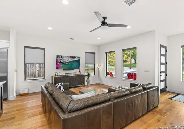 Photo 4 of Single family home for sale at 507 Normandy Avenue, San Antonio, TX 78209 | MLS# 1925210 | Listing updated on 2025-12-12