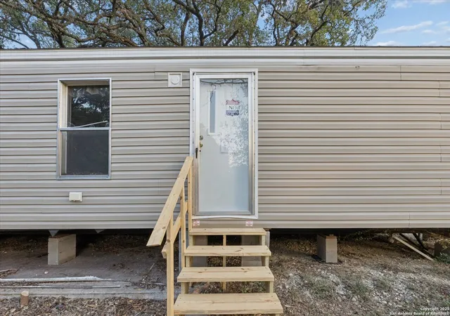 Photo 4 of Sale Pending at 25006 Ada Mae, San Antonio, TX 78257 | MLS# 1925227 | Listing updated on 2026-01-27