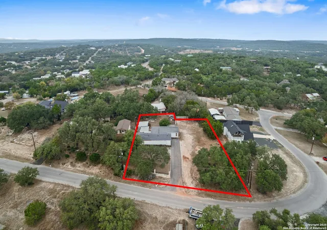 2nd image of 1130 Arcadia Dr, Canyon Lake, TX 78133 | MLS# 1925282