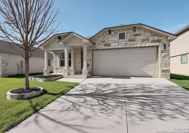Photo 2 of Sale Pending at 767 Spectrum Dr, New Braunfels, TX 78130 | MLS# 1925348 | Listing updated on 2025-12-23