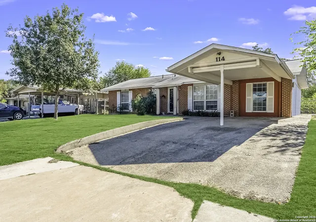 Photo 3 of Single family home for sale at 114 Goodhue, San Antonio, TX 78218 | MLS# 1925387 | Listing updated on 2026-06-01