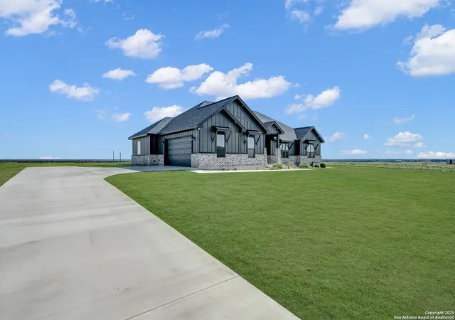 3rd image of 111 Sunset Dr, Cibolo, TX 78108 | MLS# 1925397