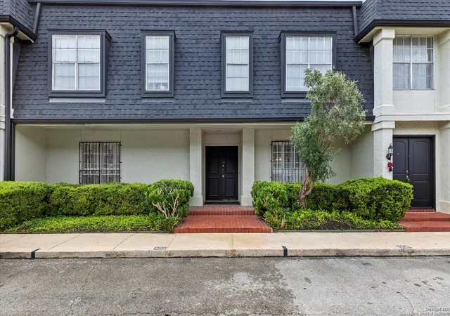 1st image of 7834 Broadway, San Antonio, TX 78209