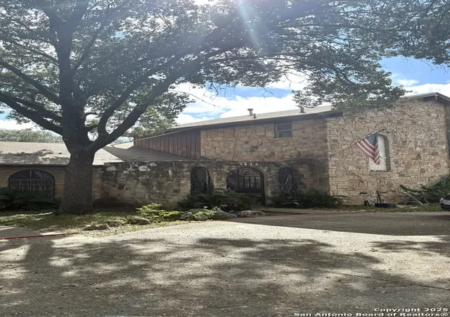 Photo 1 of Sale Pending at 1422 Sunshine, San Antonio, TX 78228 | MLS# 1925412 | Listing updated on 2026-01-14