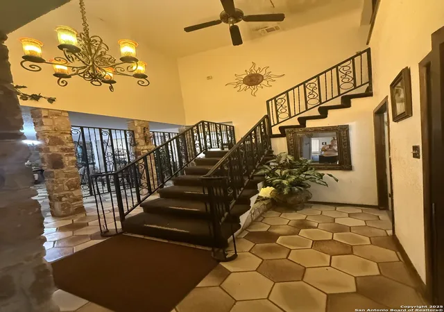 Photo 3 of Sale Pending at 1422 Sunshine, San Antonio, TX 78228 | MLS# 1925412 | Listing updated on 2026-01-14