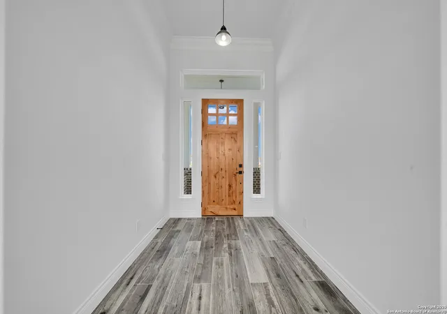 Photo 4 of Single family home for sale at 162 Estates Dr, La Vernia, TX 78121 | MLS# 1925434 | Listing updated on 2026-01-21