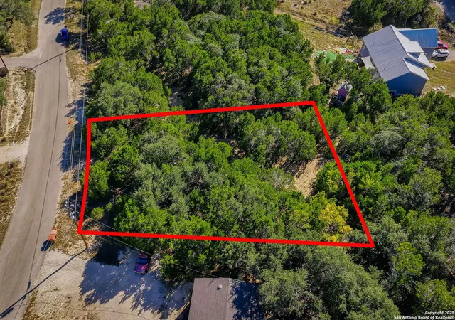 Photo 2 of Land for sale at 354 Buck Run Pass, Canyon Lake, TX 78133 | MLS# 1925442 | Listing updated on 2026-04-13