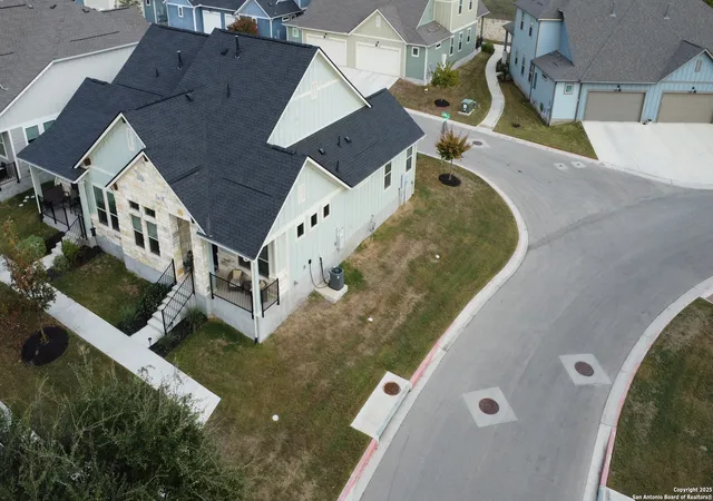 2nd image of 105 Lafitte, San Marcos, TX 78666