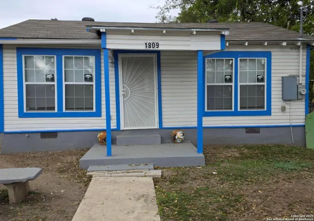 Photo 1 of Sale Pending at 1809 Arbor, San Antonio, TX 78207 | MLS# 1925527 | Listing updated on 2026-01-12