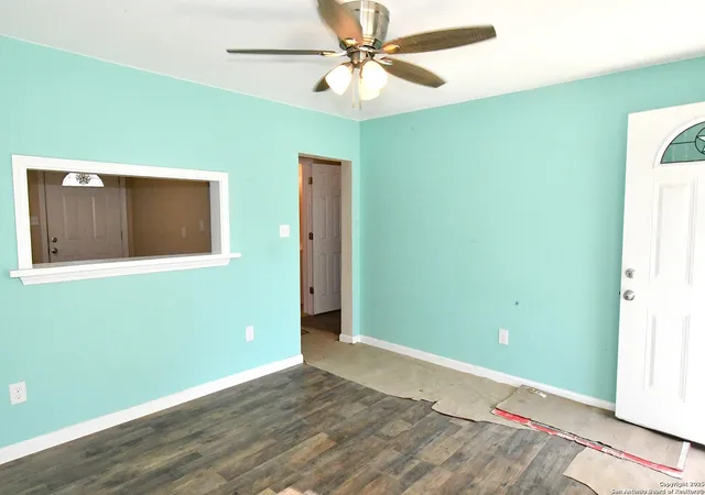 Photo 3 of Sale Pending at 1809 Arbor, San Antonio, TX 78207 | MLS# 1925527 | Listing updated on 2026-01-12