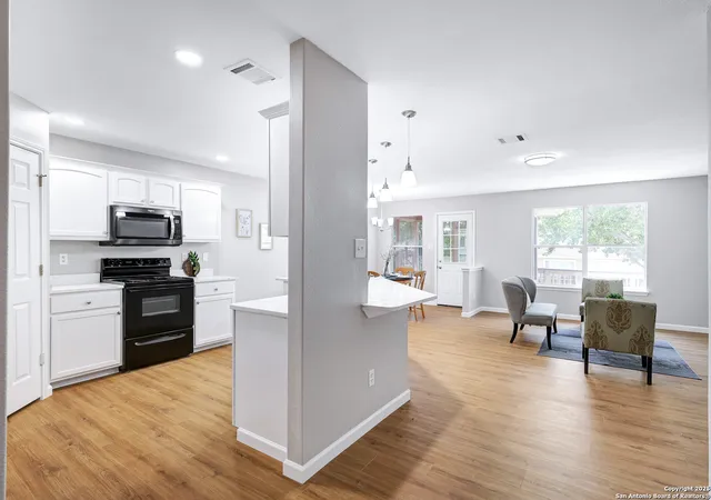 Photo 3 of Single family home for sale at 7823 Afterglow Vale, San Antonio, TX 78252 | MLS# 1925539 | Listing updated on 2025-12-10