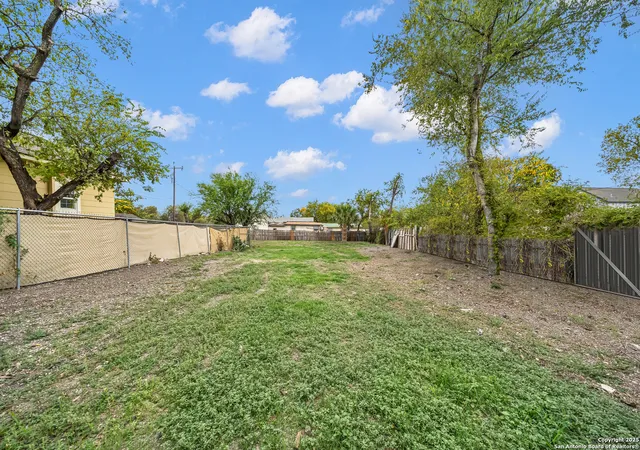 Photo 3 of Land for sale at 919 Saint Anthony, San Antonio, TX 78210 | MLS# 1925542 | Listing updated on 2026-05-12