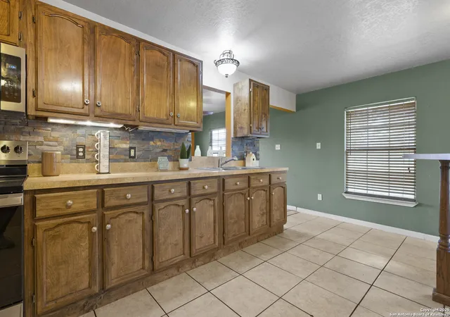 Photo 3 of Sale Pending at 16097 Trawalter Rd, Atascosa, TX 78002 | MLS# 1925561 | Listing updated on 2026-01-15