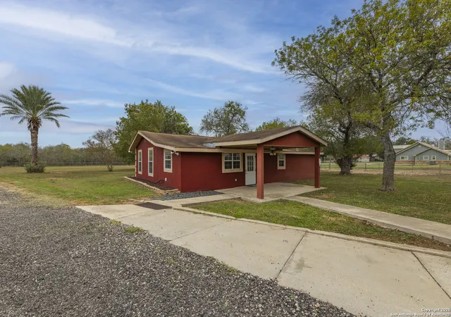 Photo 1 of Sale Pending at 16097 Trawalter Rd, Atascosa, TX 78002 | MLS# 1925561 | Listing updated on 2026-01-15