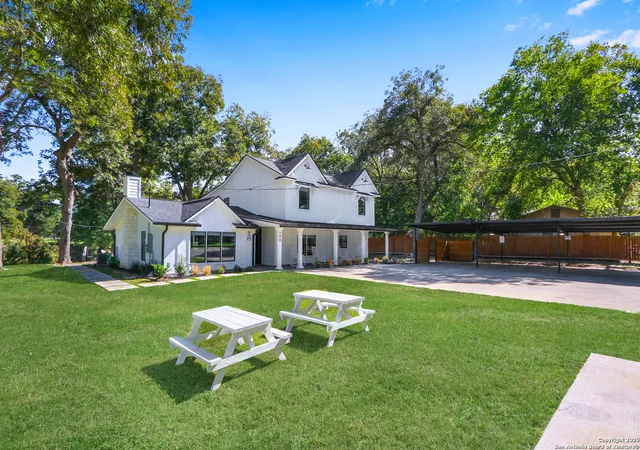 Photo 4 of Single family home for sale at 198 Guadalupe River, Seguin, TX 78155 | MLS# 1925571 | Listing updated on 2026-08-31