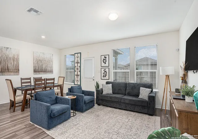 4th image of 4646 Nightstar, Von Ormy, TX 78073 | MLS# 1925580