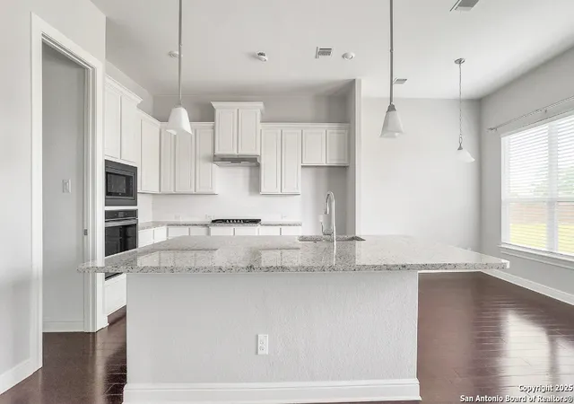 Photo 4 of Sale Pending at 212 Big Bnd, Castroville, TX 78009 | MLS# 1925608 | Listing updated on 2026-01-07
