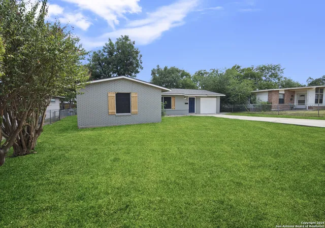 2nd image of 130 Croesus, San Antonio, TX 78213 | MLS# 1925621