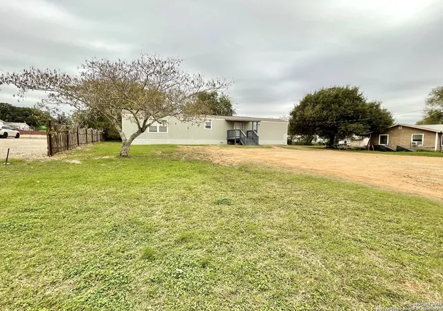 Homes for sale in Somerset, TX | 7970 1st, Somerset, TX 78069 | MLS# 1925648