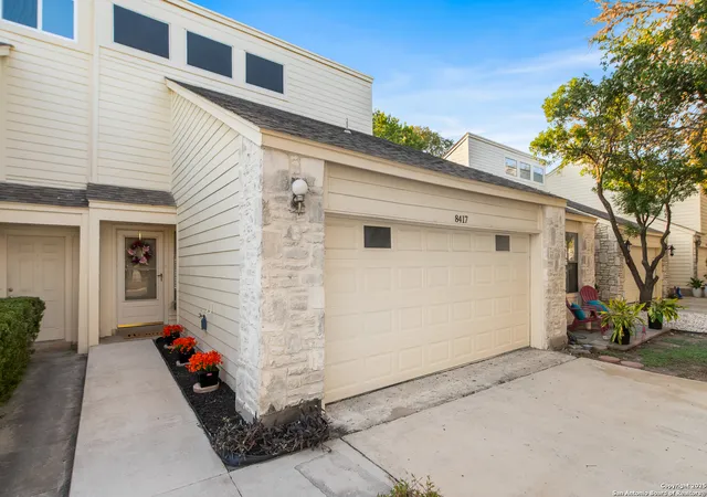 Photo 3 of Single family home for sale at 8417 Echo Creek, San Antonio, TX 78240 | MLS# 1925653 | Listing updated on 2025-12-23