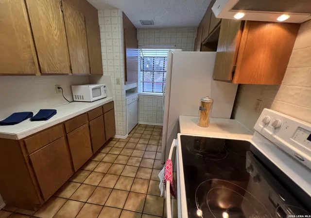 5th image of 11815 Vance Jackson #1602, San Antonio, TX 78230 | MLS# 1925702