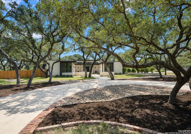2nd image of 210 Cliffside, Shavano Park, TX 78231 | MLS# 1925707