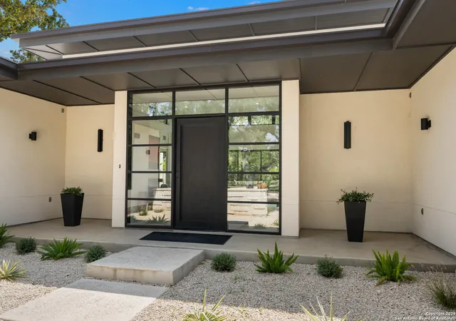3rd image of 210 Cliffside, Shavano Park, TX 78231 | MLS# 1925707