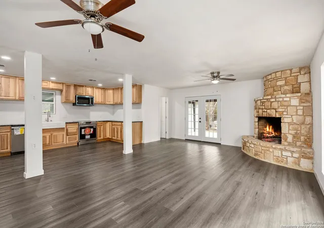 Photo 3 of Single family home for sale at 213 Verde Hills, Center Point, TX 78010 | MLS# 1925709 | Listing updated on 2026-03-04