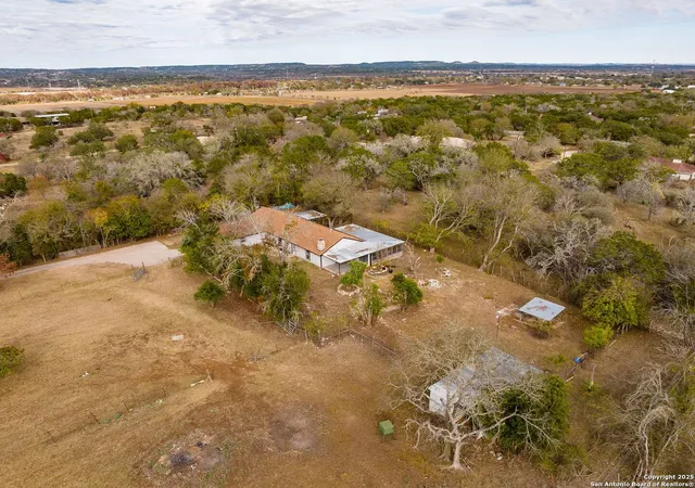 Photo 1 of Single family home for sale at 213 Verde Hills, Center Point, TX 78010 | MLS# 1925709 | Listing updated on 2026-03-04