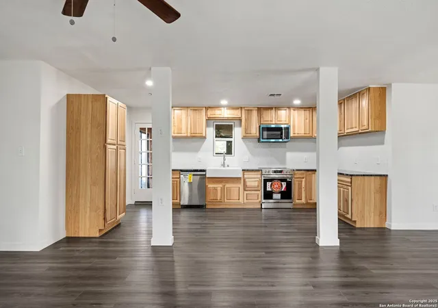 Photo 2 of Single family home for sale at 213 Verde Hills, Center Point, TX 78010 | MLS# 1925709 | Listing updated on 2026-03-04