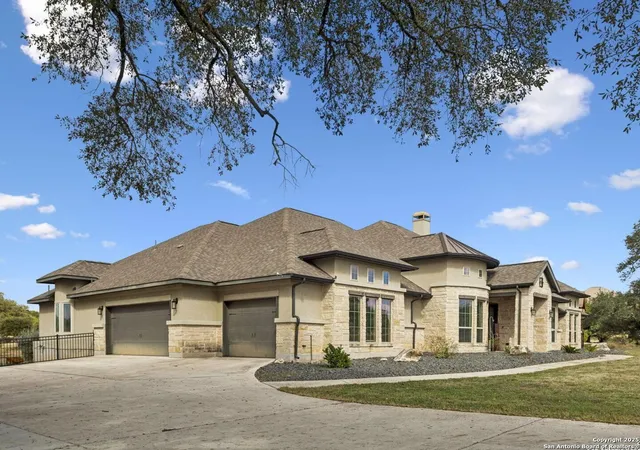 Photo 4 of Sale Pending at 1147 Sapling Spring, New Braunfels, TX 78132 | MLS# 1925828 | Listing updated on 2025-12-16
