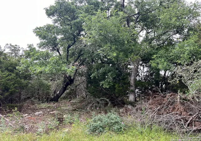 Photo 2 of Land for sale at 512 Lasso, Canyon Lake, TX 78133 | MLS# 1925850 | Listing updated on 2026-07-17