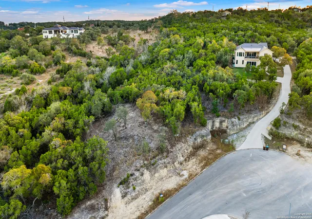 Photo 2 of Sale Pending at 22306 White Doe Pass, San Antonio, TX 78255 | MLS# 1925872 | Listing updated on 2026-01-12