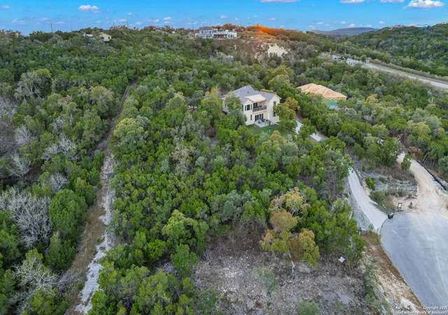 Photo 3 of Sale Pending at 22306 White Doe Pass, San Antonio, TX 78255 | MLS# 1925872 | Listing updated on 2026-01-12