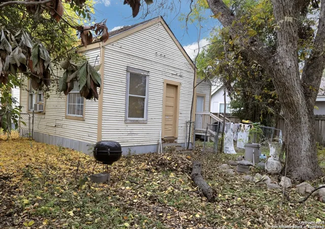 4th image of 2031 W Kings, San Antonio, TX 78201 | MLS# 1925875