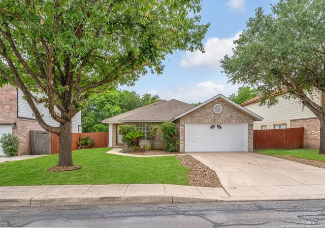 Photo 2 of Sale Pending at 15515 Spring Smt, San Antonio, TX 78247 | MLS# 1925944 | Listing updated on 2025-12-31