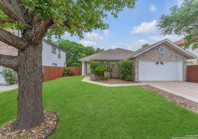 Photo 3 of Sale Pending at 15515 Spring Smt, San Antonio, TX 78247 | MLS# 1925944 | Listing updated on 2025-12-31