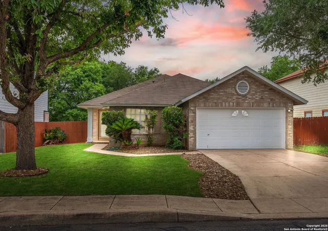 Photo 3 of Sale Pending at 15515 Spring Smt, San Antonio, TX 78247 | MLS# 1925944 | Listing updated on 2025-12-31