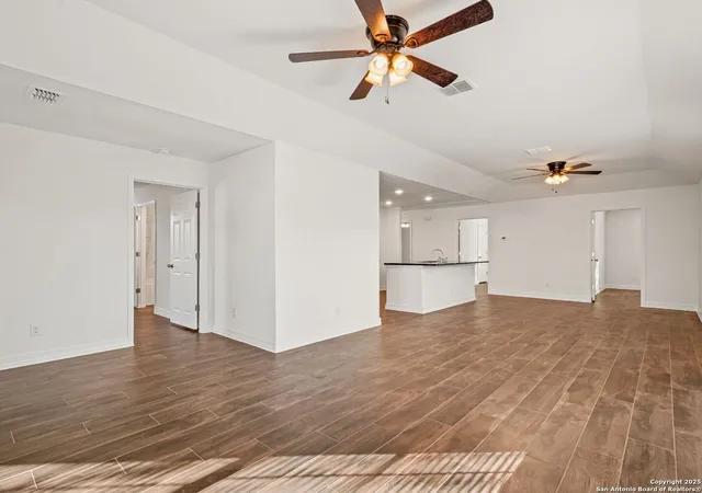 Photo 4 of Sale Pending at 250 Bundy, San Antonio, TX 78220 | MLS# 1925947 | Listing updated on 2026-02-23
